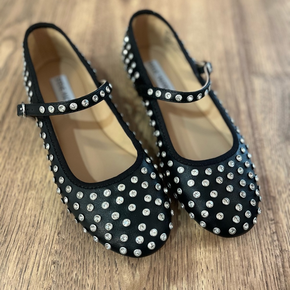 Steve Madden Vinetta Rhinestones Stud
Black Mary Jane Ballet Flats